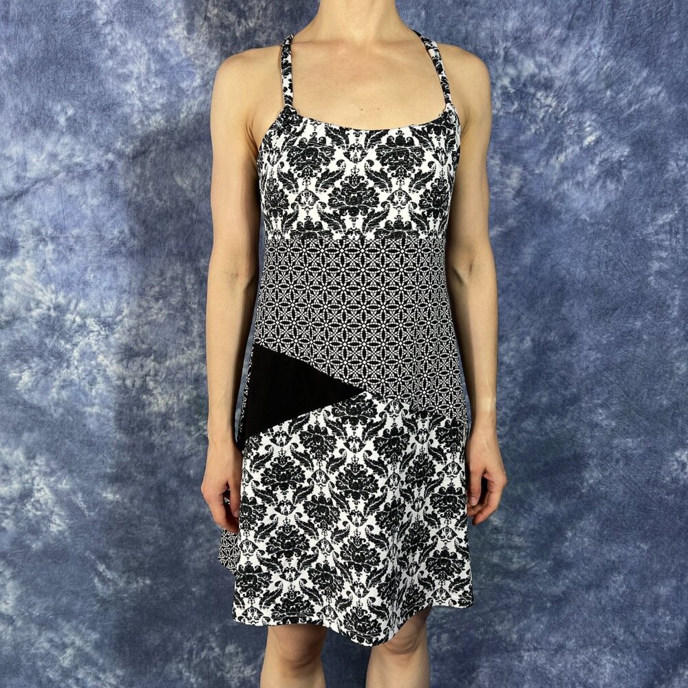 Lola Black & White Racerback Athleisure Sun Dress Sz M